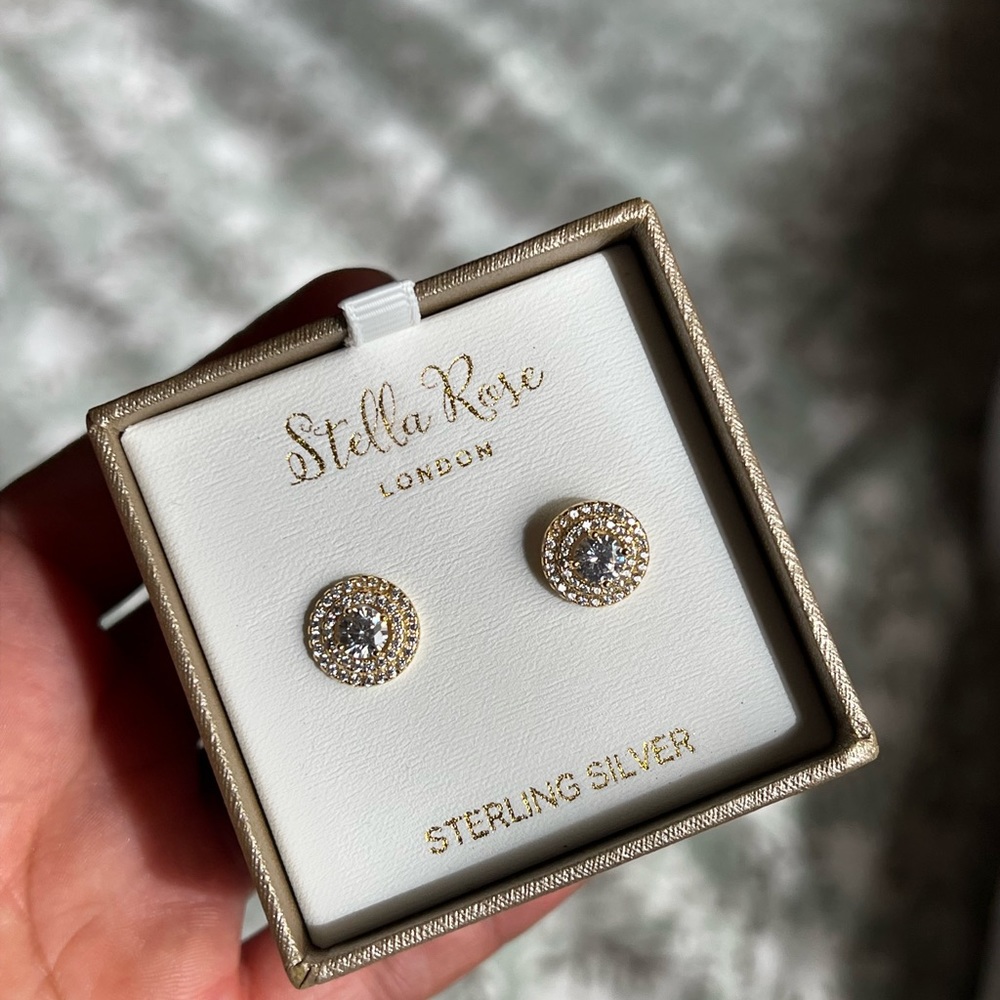 Stella Rose Sterling Silver studded earrings with gift box.
